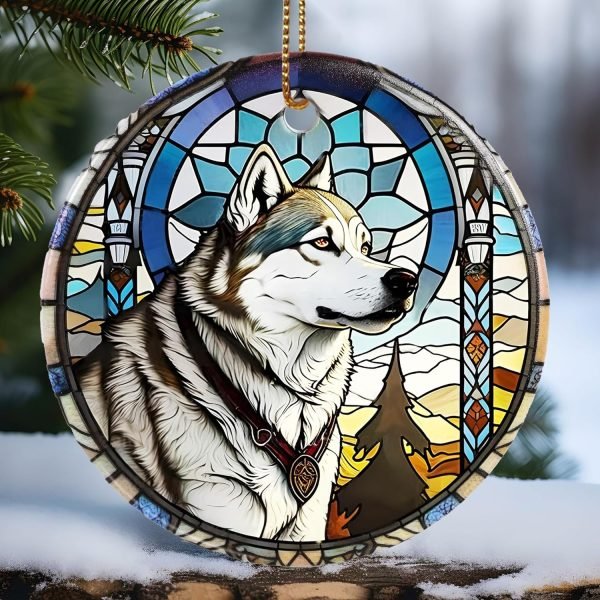 Decor Christmas Ornament, Christmas Decoration, Holiday Present Idea, Heirloom Keepsake, Round Ceramic, Gift Exchange, Gift Idea, Hummingbird